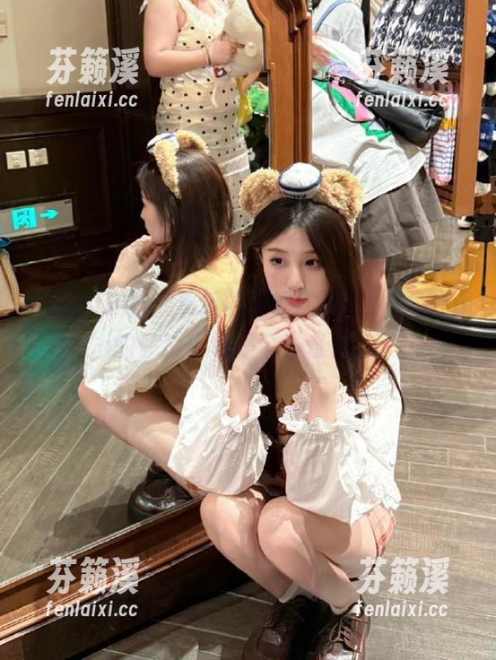 166fun 观看瓜时的尴尬沉默,166fun的评论区也是个“奇观”。