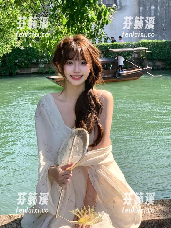 177.sk 177.sk入口:疯狂吃瓜的小径,你也忍不住想踩一脚吗?