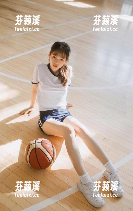 17吃瓜网 视频里的流行,吃瓜的姿势都跟着变,17吃瓜网就是你的时尚指南!