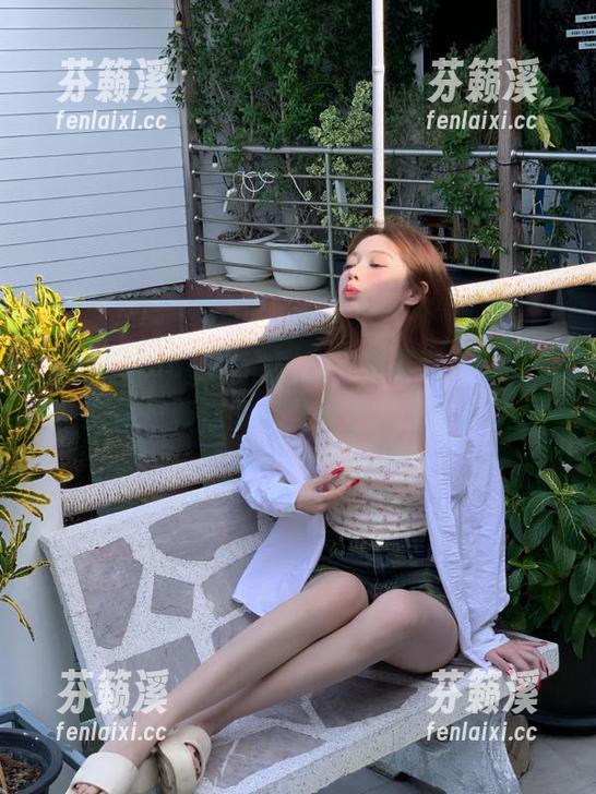 cgw51吃瓜发布最新消息：是时候更新你的八卦库了，快上车！