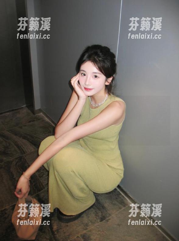 91今日吃瓜 “91今日吃瓜”在线,这瓜吃着真香,嘴里都甜了,以后都不想吃别的了!