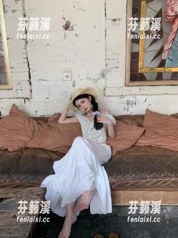 91吃瓜 到网页上看“91吃瓜cg21”,感受一波脑洞大开的吃瓜趣事吧!