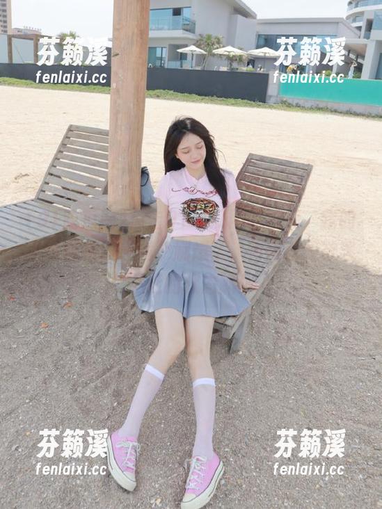 91吃瓜网 点击91吃瓜网的链接,我的首页直接被“戏”刷爆了,简直就是欲罢不能的状态嘛!