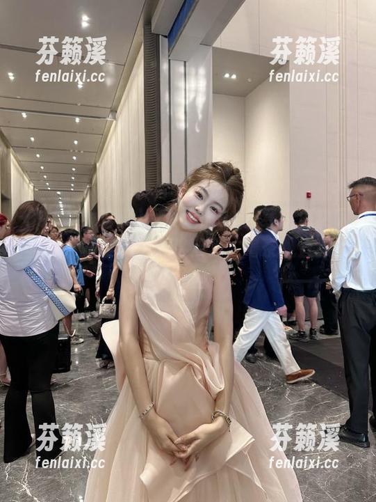 91在线吃瓜 网页上的91在线吃瓜热闹非凡,就差欠个小吃架了,喝茶观直接超养生。