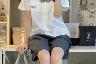 www.吃瓜网.cc的入口藏着意想不到的瓜，更让人忍不住想深入了解。