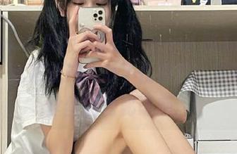 浏览“www.吃瓜网.cc”时，我发现这网页不仅有瓜，还带着一丝丝的隐秘诱惑。