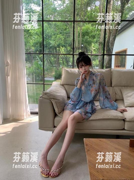 zztt 做个“zztt333”网站的瓜友,毕竟没事儿也是“打探”嘛!
