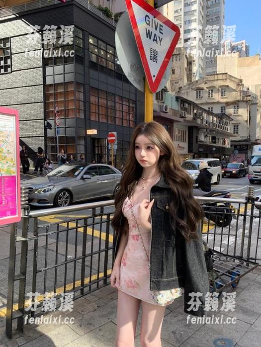 吃瓜不打烊 吃瓜不打烊,你们的链接果然从不停歇,我这好奇心也跟着不安分。