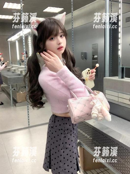吃瓜网 你还在油腻的回锅肉里打转?快下载吃瓜网51最新的瓜民动态,轻松上手!