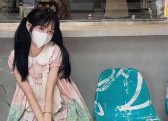 找了半小时终于在吃瓜网官网找到了那个链接，结果让我觉得像是……开错门了？