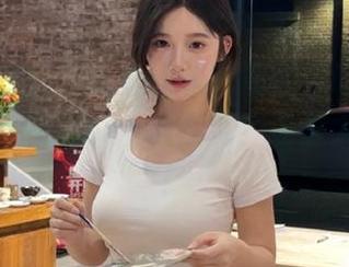 怎么总有抖音网红在吃瓜网站上duangduang地互坑？还是太年轻啊！