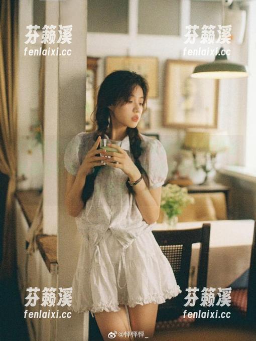 呱呱爆料51 呜哇,呱呱爆料51的地址就像保鲜盒,装着一堆新鲜出炉的瓜,根本停不下来!