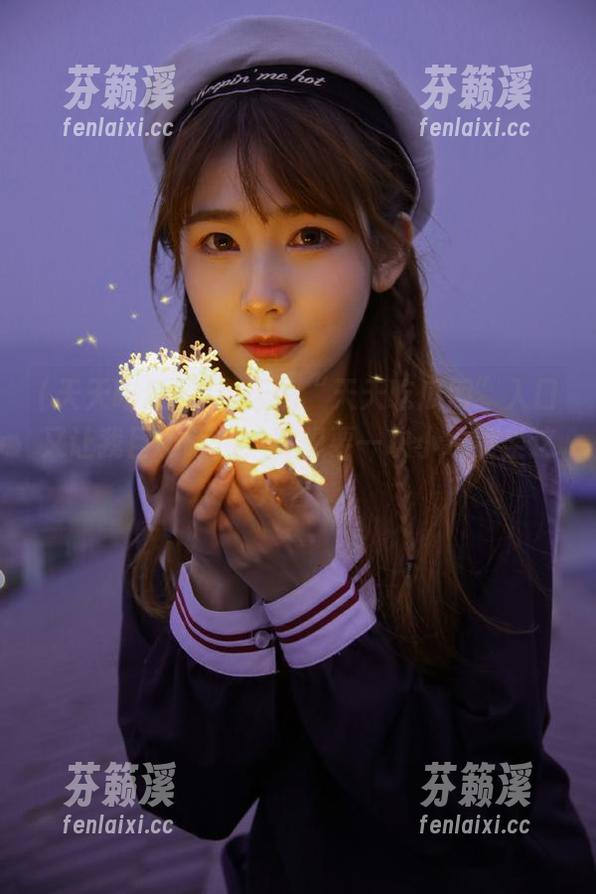 天天吃瓜网 今天的“天天吃瓜网”入口又让我目不暇接,真想要一块小木凳坐这儿看!