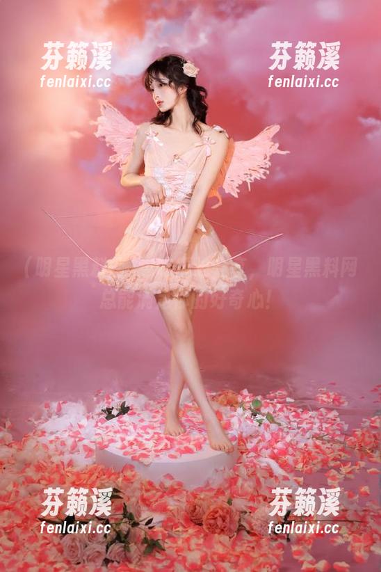边吃瓜边分享，明星黑料网总能满足你的好奇心！