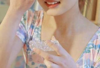 黑料不打烊tttzzz苹果版，最新资源来袭，瓜皮直呼过瘾！