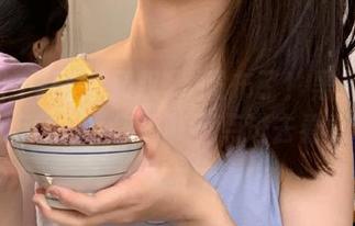 又双叒叕发布了！黑料不打烊155fun，你还敢不点进去看看吗？