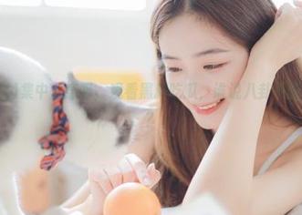 集中注意呀，观看黑料吃瓜，谁说八卦不能边吃边看？