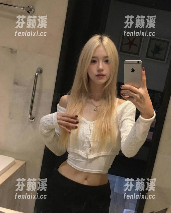 黑料吃瓜 敲开黑料吃瓜app,免费套餐送到,随便嗑个瓜真点儿代入感~