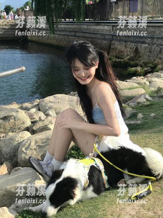 苹果版黑料导航，一边看瓜一边心思乱飞，生活竟然这么无情