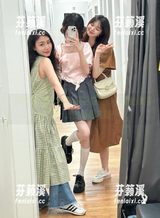 黑料网 黑料网51又更新发布,感觉像是在看一出古装肥皂剧!