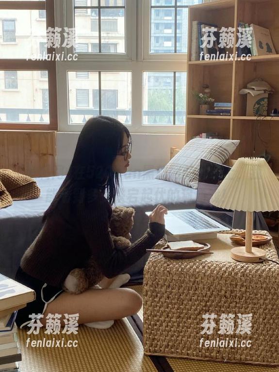 黑料网 在520.fun黑料网的地址上,我能看到多少跌宕起伏的狗血戏!